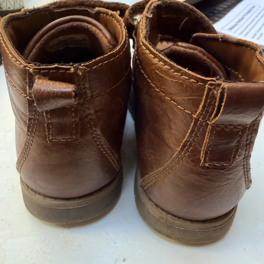 Oshkosh Boys Dress Boots size toddler 8